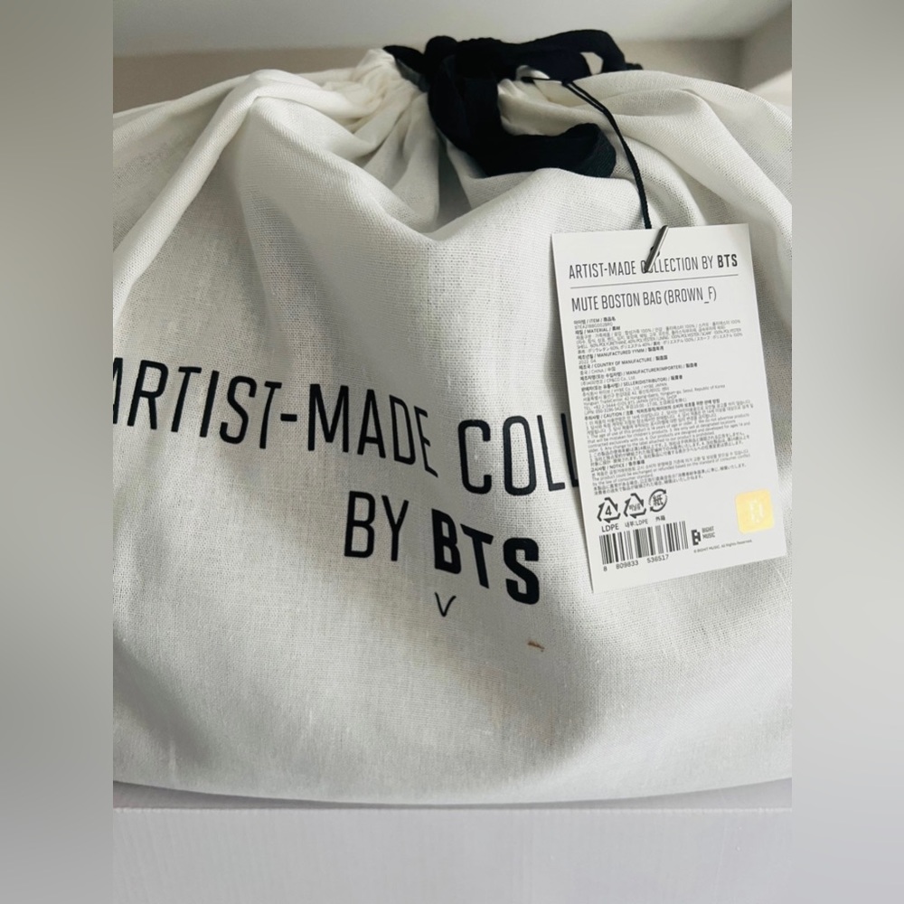 NWT BTS artist made collection tae v Boston mute bag brand new OFFICIAL - Picture 2 of 8